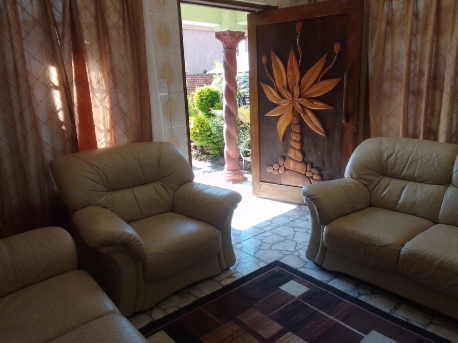 3 Bedroom Property for Sale in Geelhoutpark North West